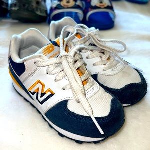 Boys New Balance Size 6